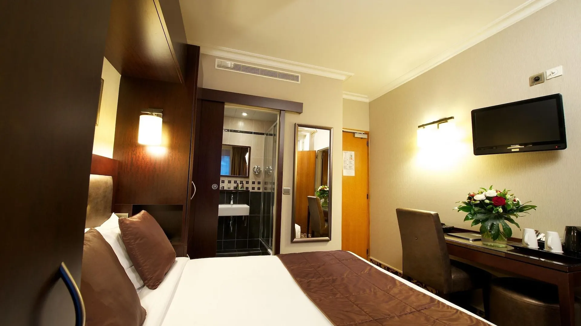 Hotel Abbatial Saint Germain Paris